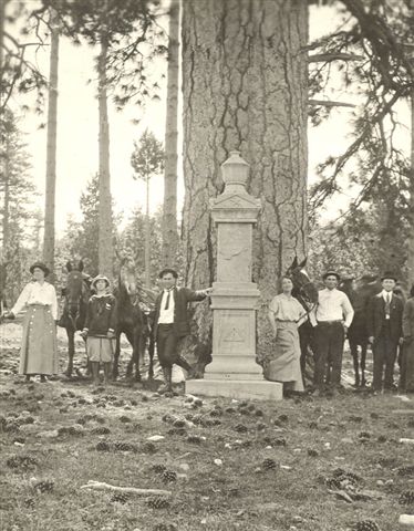 Lassen Monument Photo